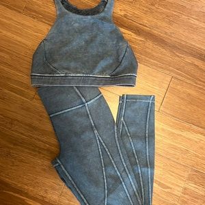Lululemon Wunder Under Ribbed Sports Bra